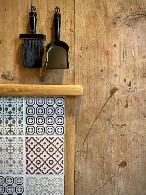 Apartamento The Walnut Wagon In The Heart Of Mells. Frome Exterior foto